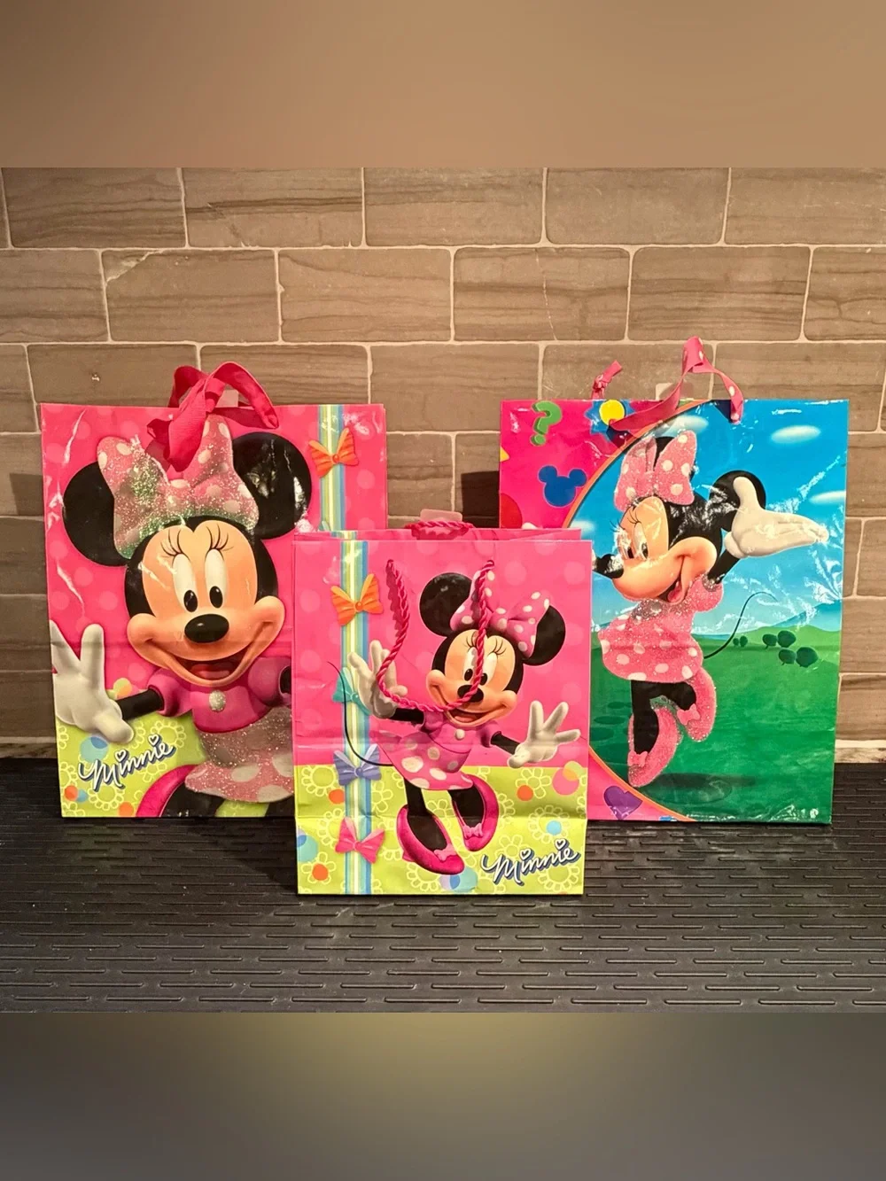Disney Minnie Mouse Paper Gift Bags Set of 3 Pink Glitter Party Favor Bags